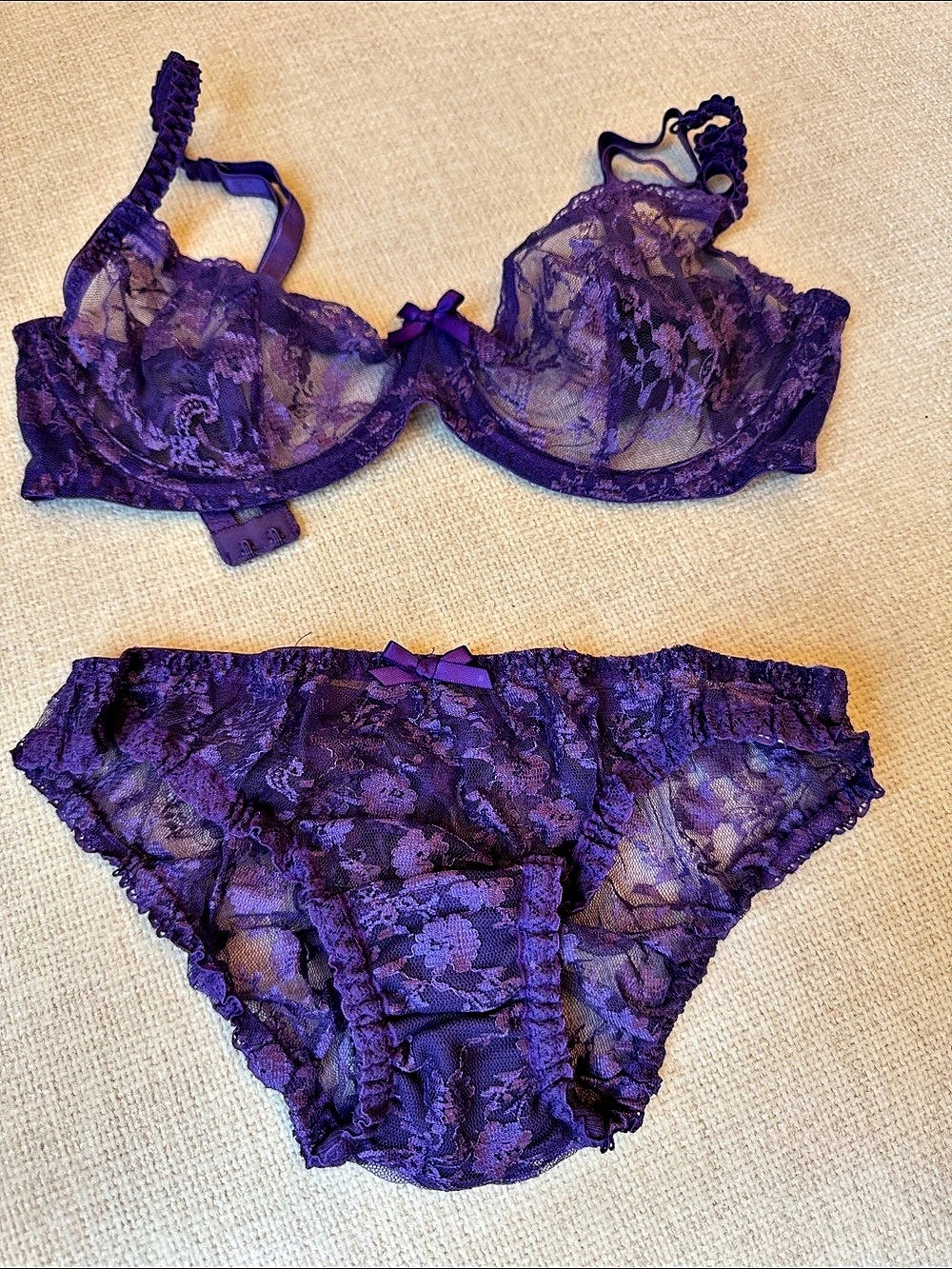 Agent Provocateur Jayce Plunge Underwired Bra and Brief Set Purple Small